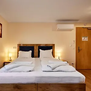 Isha Fráncfort del Meno